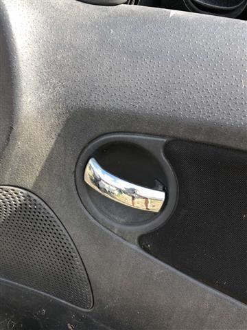 Ручка внутренняя передняя правая 25D71B Citroen C3 купить