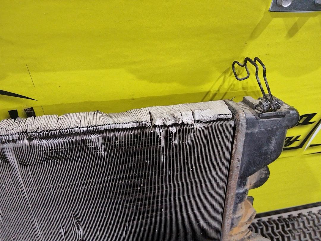 Радиатор (основной) 2JZQR2 Peugeot 806 - Фото 4