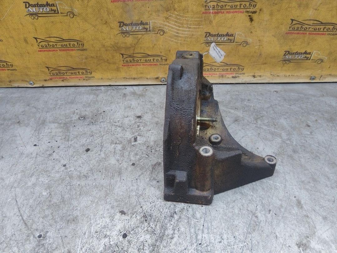 Крепление ТНВД FIWB9Y Peugeot 406 undefined