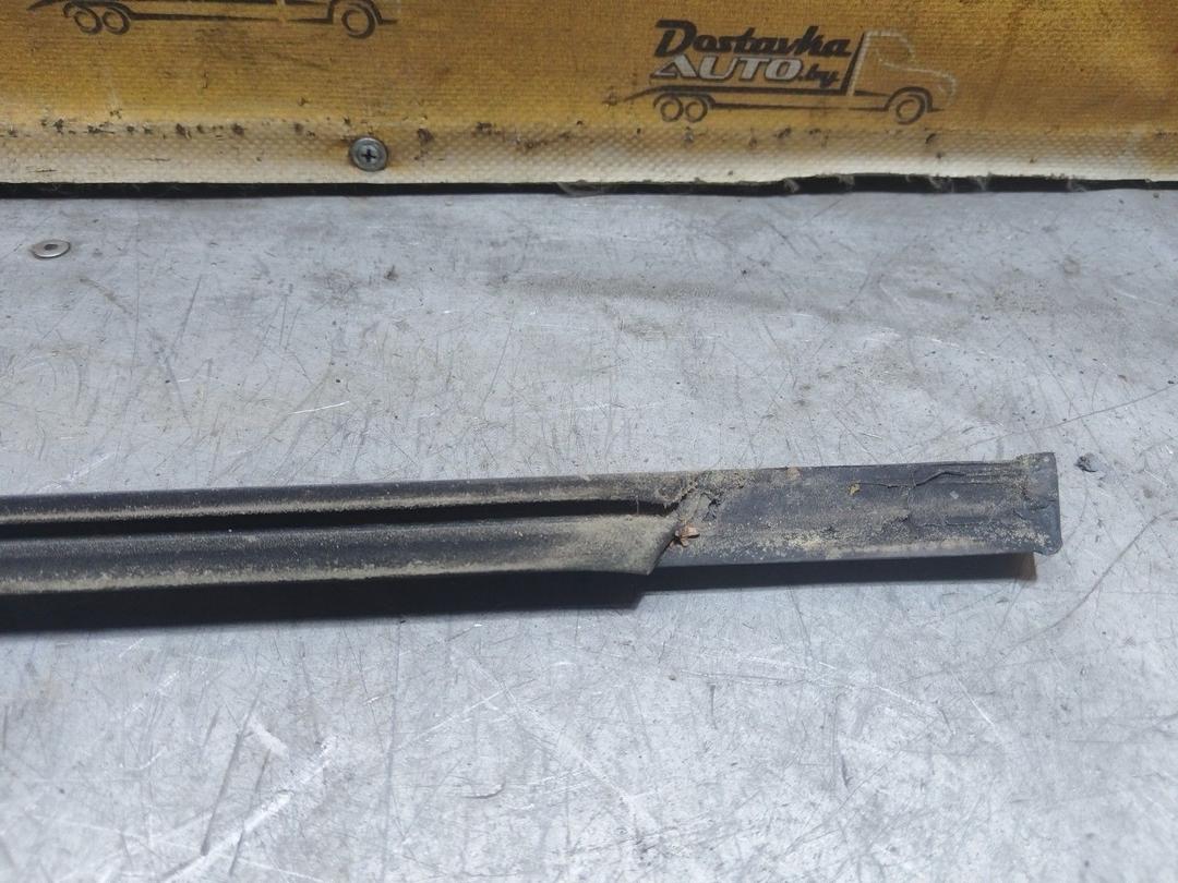 Молдинг стекла двери задней правой наружный Q2R3FL Opel Vectra купить в магазине запчастей бу