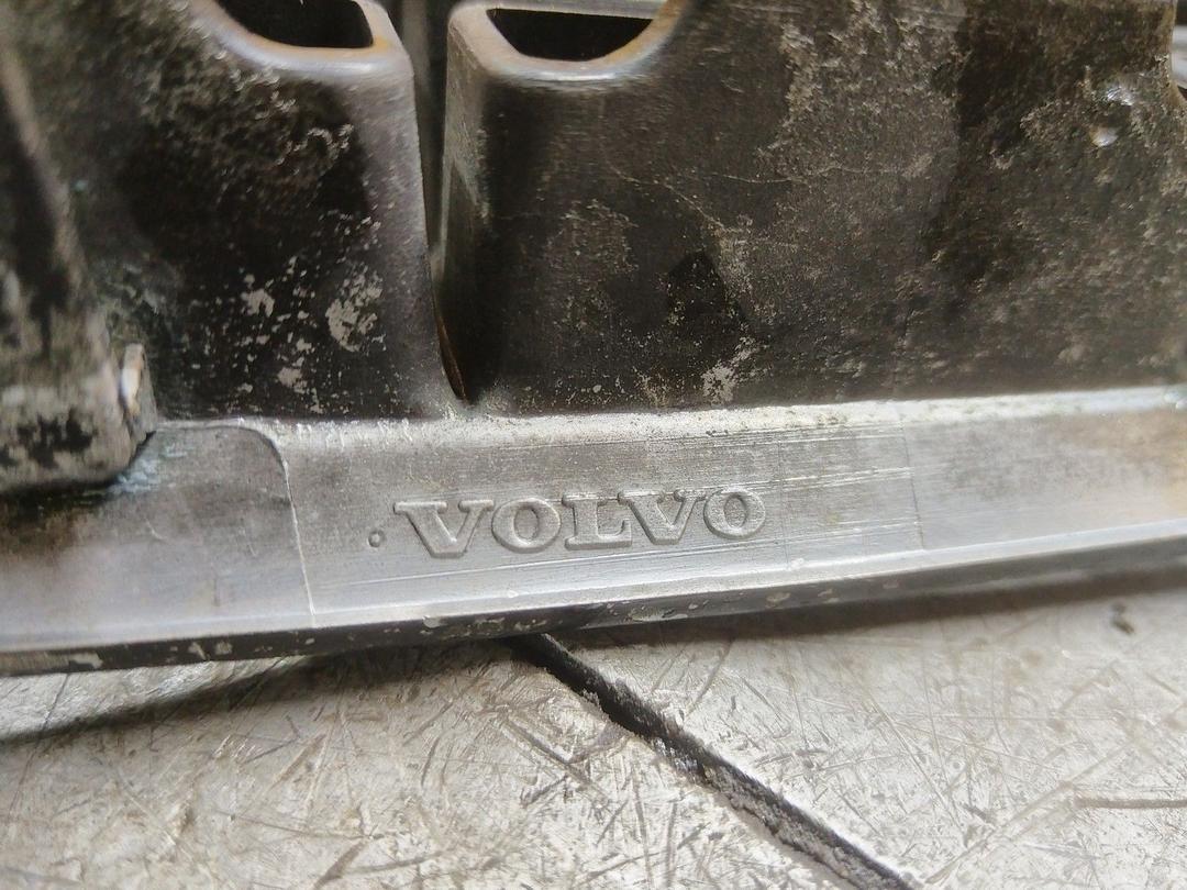Решетка радиатора 5FCNQV Volvo S60 - Фото 7
