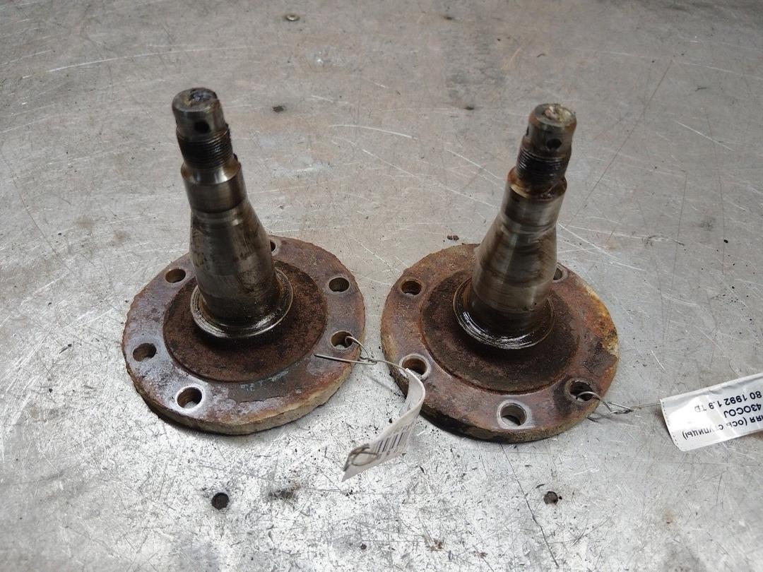 Цапфа задняя (ось ступицы) 43OCOJ Audi 80