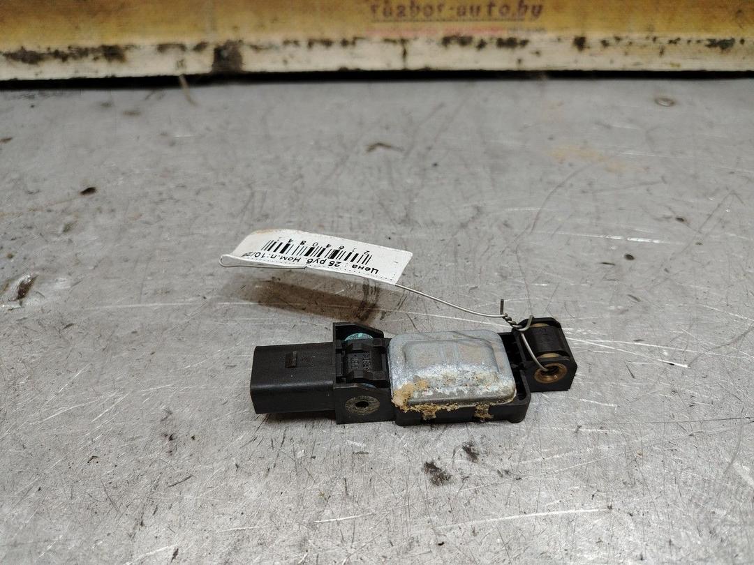 Датчик удара 6O8A9V Audi A4 - Фото 2
