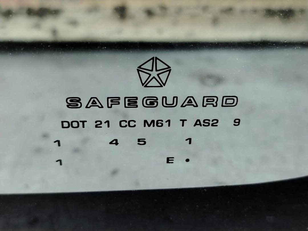 Стекло двери сдвижной Q5EEGF Chrysler Voyager - Фото 2