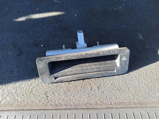 Кнопка открытия багажника AAB964 Opel Vectra