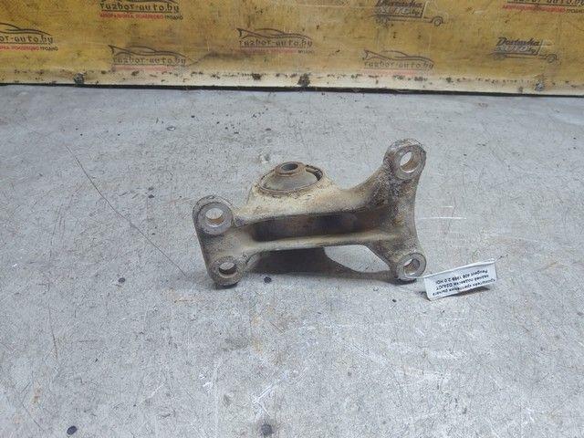 Кронштейн крепления рычага задней подвески D24JCT Peugeot 406 купить с доставкой