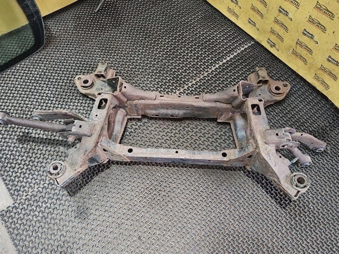 Балка подвески задняя OX7NG6 Ford Fusion