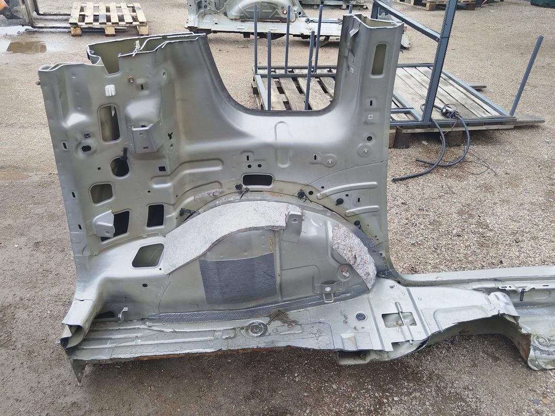 Крыло заднее левое Q19959 Skoda Roomster купить на авторазборке