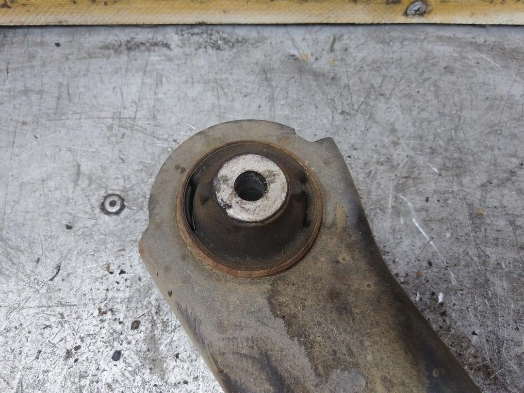 Рычаг передний правый UOEYA6 Nissan Note купить с доставкой