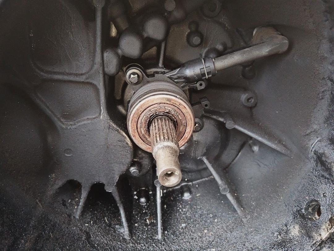 КПП механическая (МКПП) 5-ступенчатая HSX2K1 Renault Scenic - Фото 2