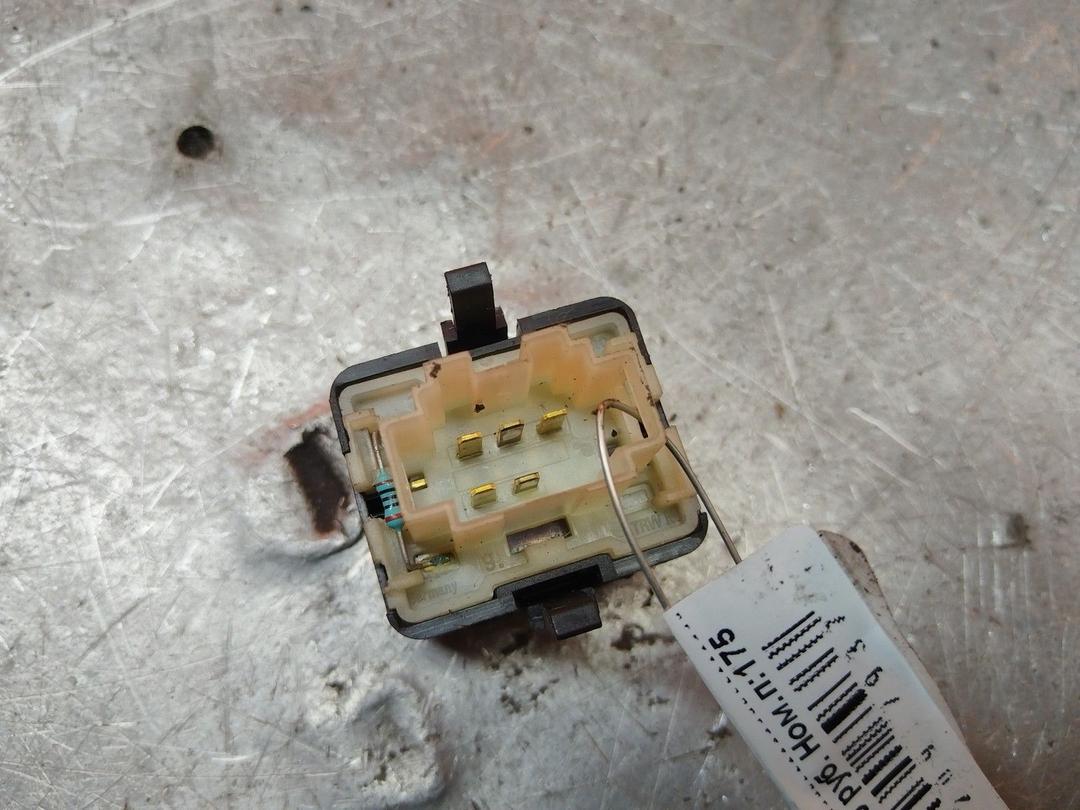 Кнопка стеклоподъемника переднего правого G4CSWC Volkswagen Sharan - Фото 2