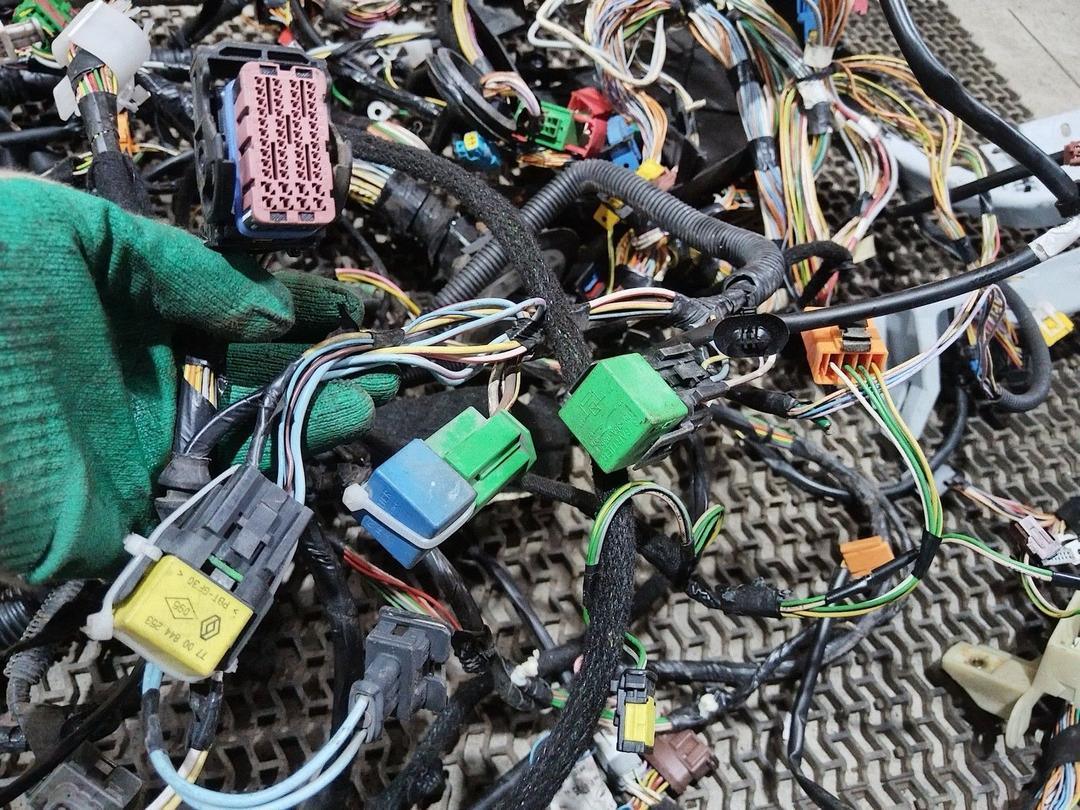 Проводка салона 5OWPRF Peugeot 406 купить в магазине запчастей бу