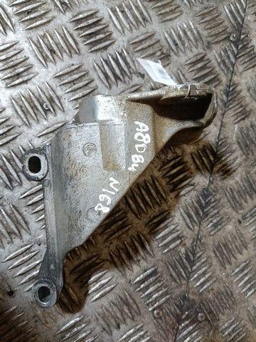 Кронштейн гидроусилителя JO5IW3 Audi 80 - Фото 1