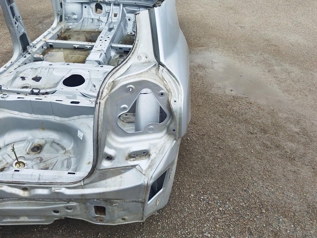 Крыло заднее правое Z3S4XS Toyota Corolla купить на авторазборке