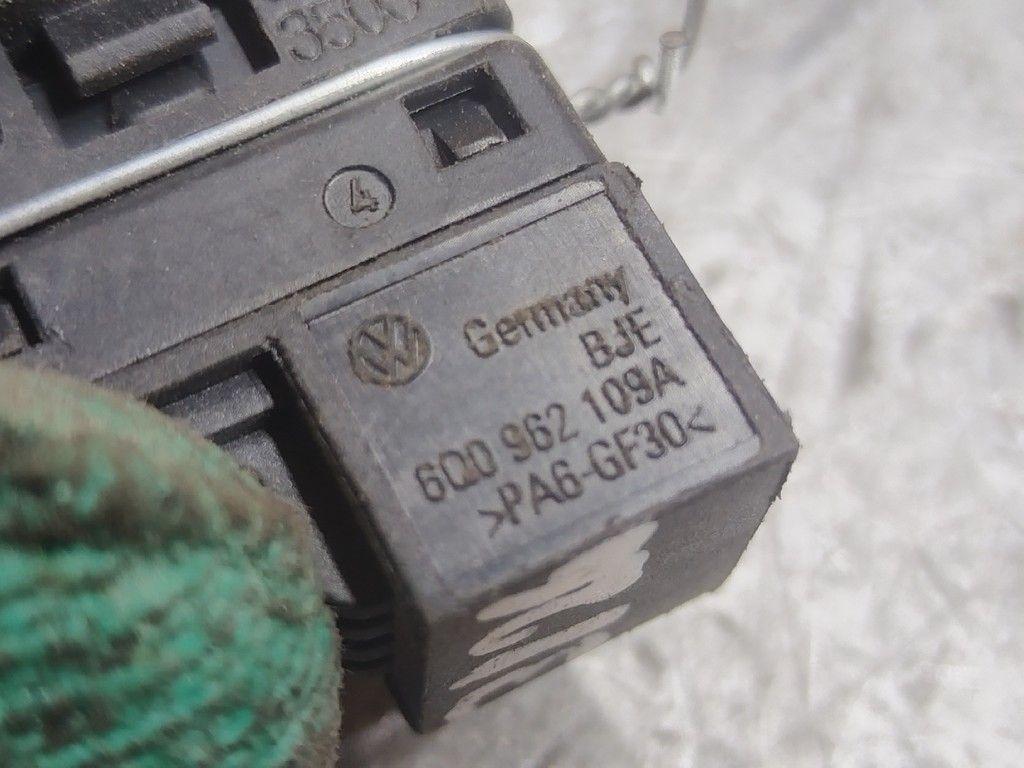 Кнопка сигнализации K51MXY Volkswagen Jetta - Фото 5