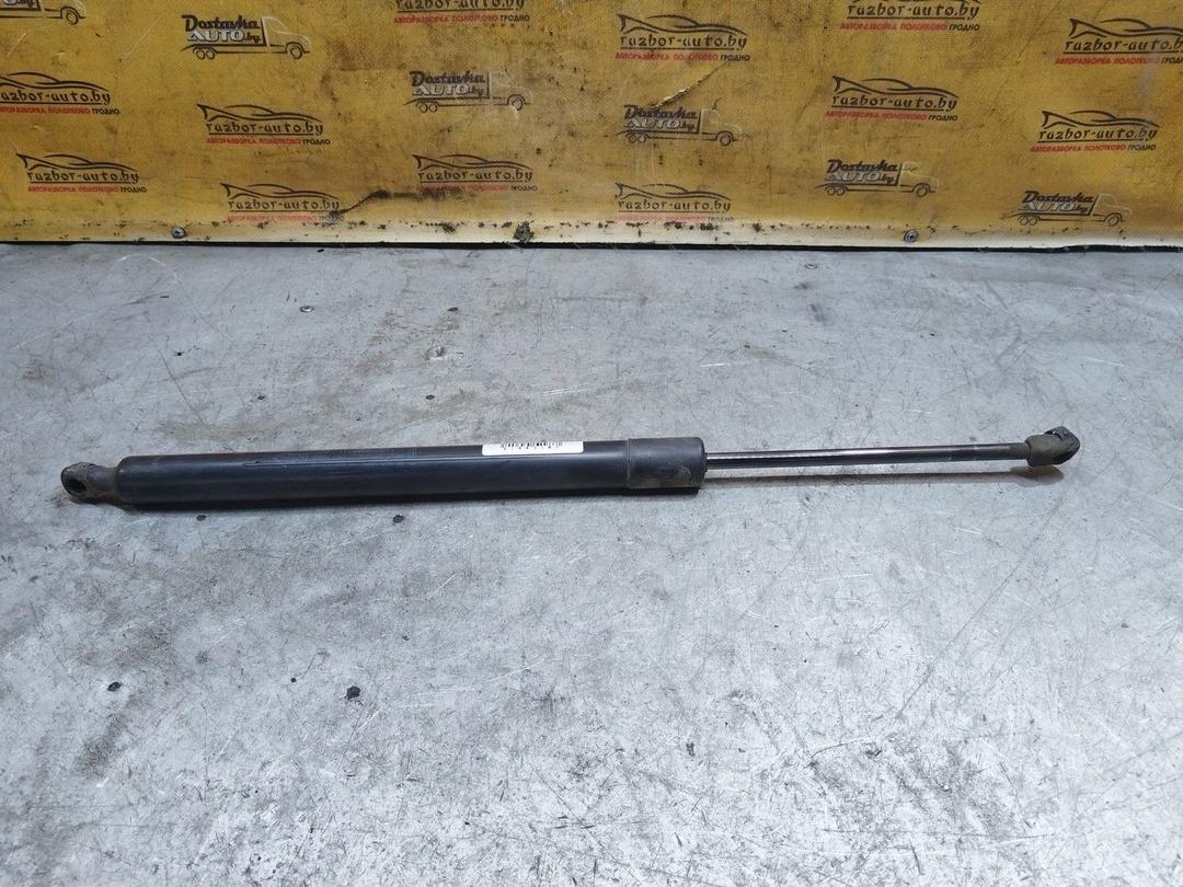 Амортизатор крышки багажника (3-5 двери) ZCFGG9 Ford Galaxy