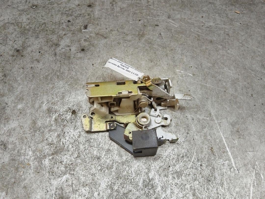 Замок двери передней правой PZQYCG Mercedes Sprinter купить с доставкой