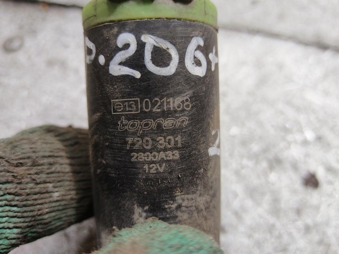 Насос (моторчик) омывателя стекла 9UW36J Peugeot 206 купить в магазине запчастей бу