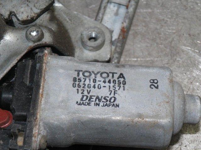 Стеклоподъемник задний правый A42403 Toyota Avensis Verso купить в магазине запчастей бу