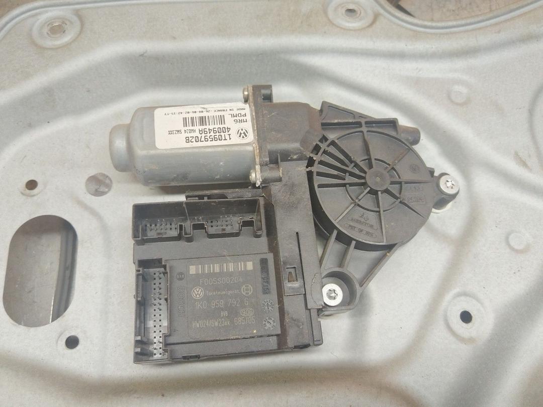 Стеклоподъемник электрический передний правый 0UKZY4 Volkswagen Touran купить