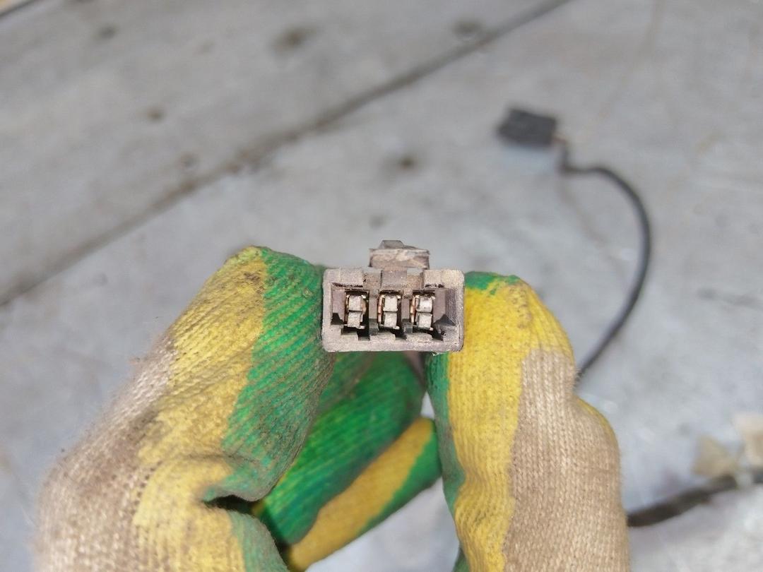 Проводка крышки багажника VY8GNN Opel Omega купить в магазине запчастей бу