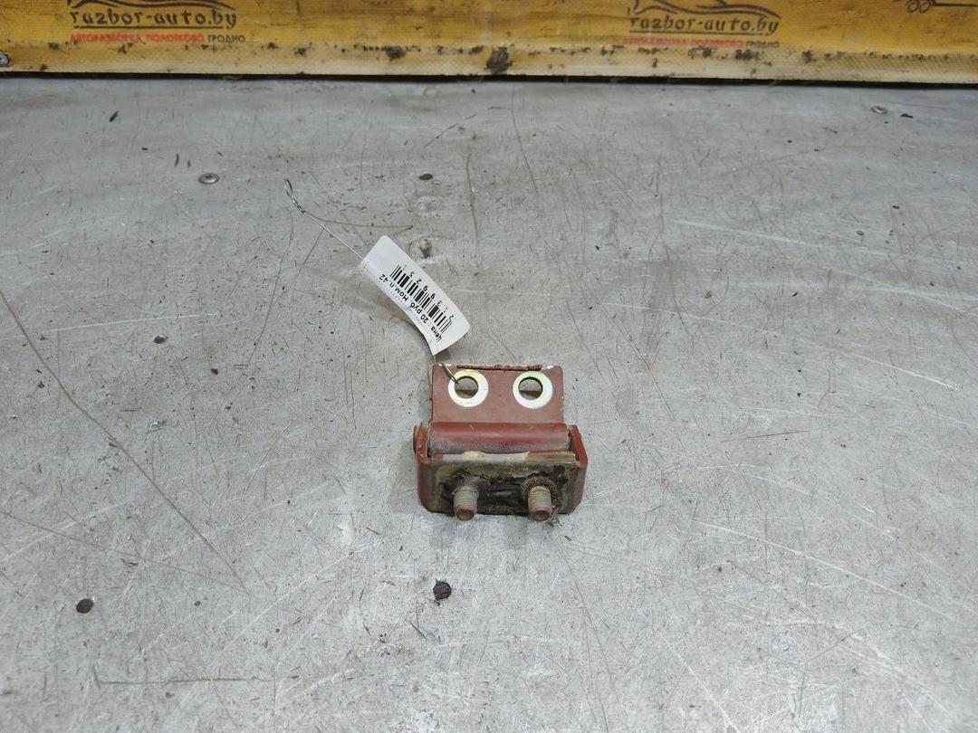 Петля крышки багажника 1RH3Q4 Mazda 626