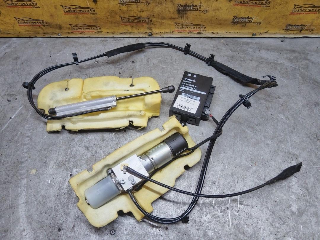 Электропривод багажника RE3K40 Volvo XC70