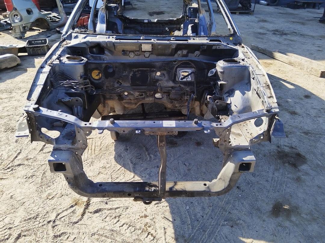 Передняя панель крепления облицовки (телевизор) 45ULQ9 Volvo V40