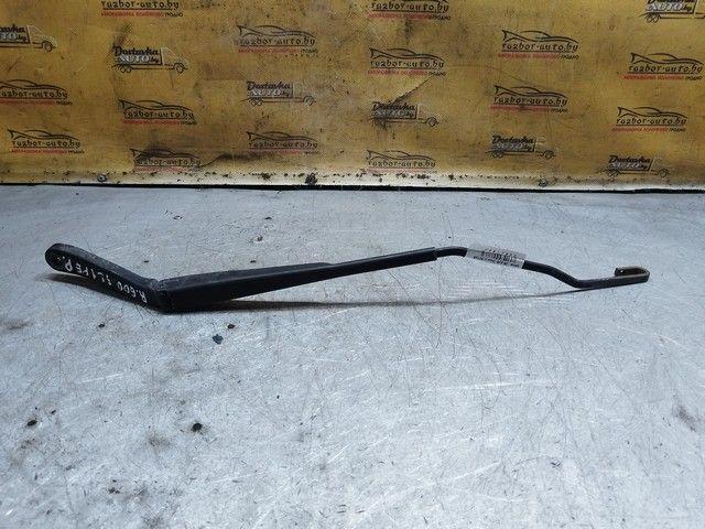 Щеткодержатель (поводок стеклоочистителя, дворник) D8E259 Rover 600