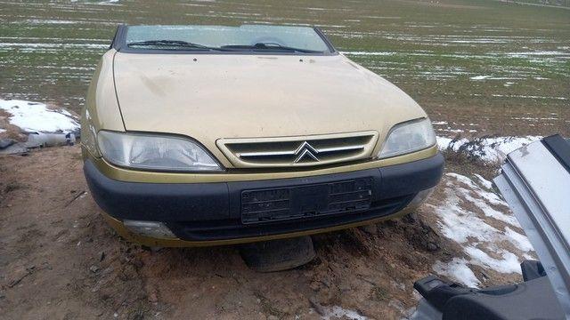 Обшивка двери передней левой (дверная карта) F5K62P Citroen Xsara