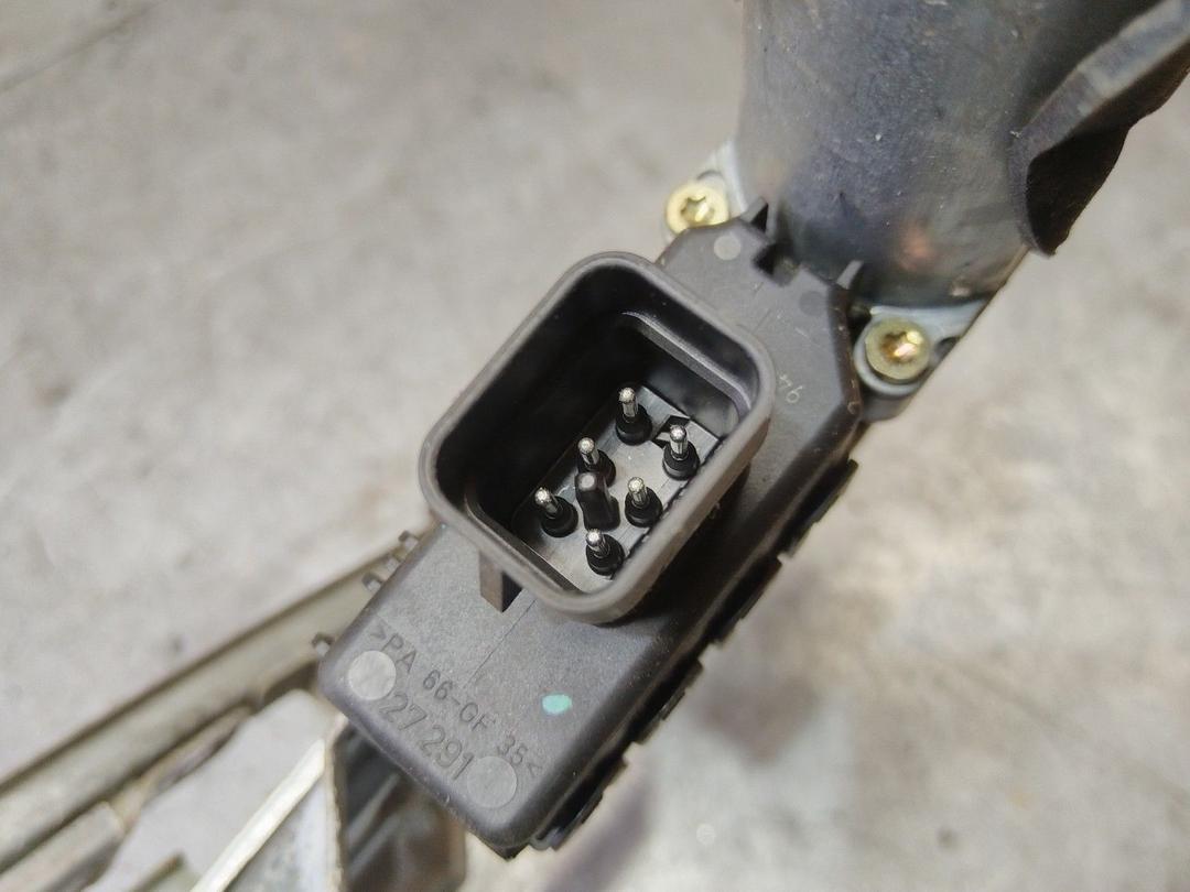 Стеклоподъемник электрический передний правый H6UJ4D Opel Zafira купить с доставкой