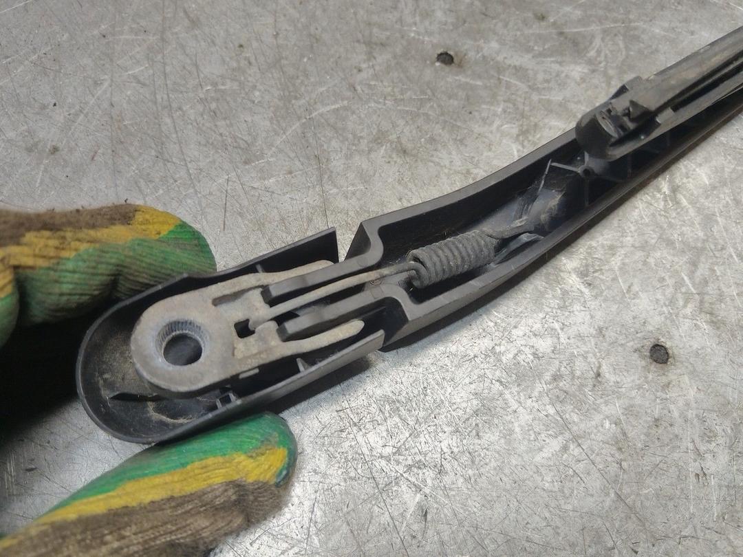 Щеткодержатель задний TQVNHR Citroen C4 купить с доставкой