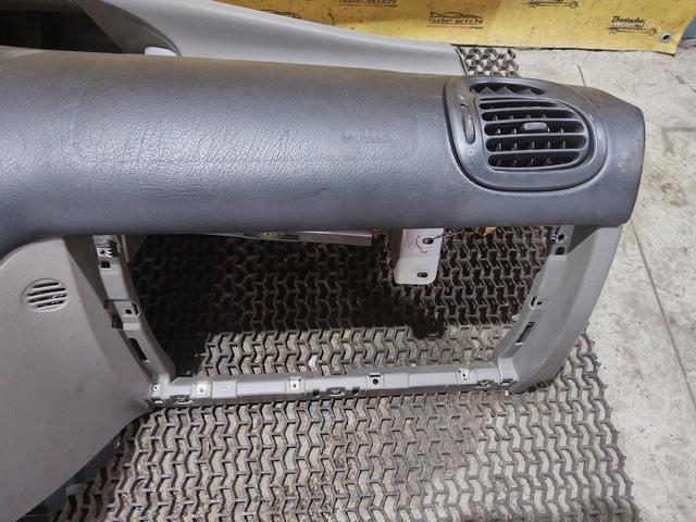 Панель передняя салона (торпедо) 9KTBB9 Citroen Xsara Picasso купить в магазине запчастей бу