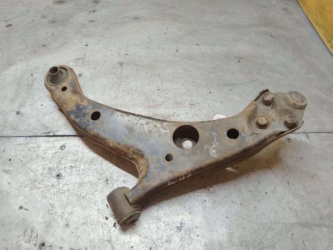 Рычаг передний правый WK9BWV Toyota Corolla купить с доставкой