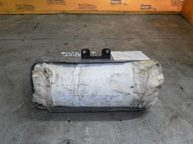 Подушка безопасности пассажира 8OBNZG Chrysler Voyager