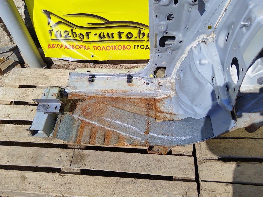 Стойка кузовная передняя левая BCTXEV Toyota Avensis Verso undefined