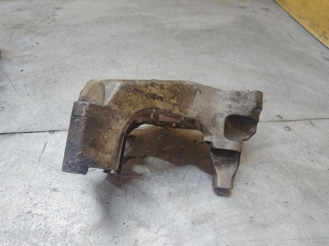 Кронштейн двигателя IVRG7A Volkswagen Golf - Фото 3