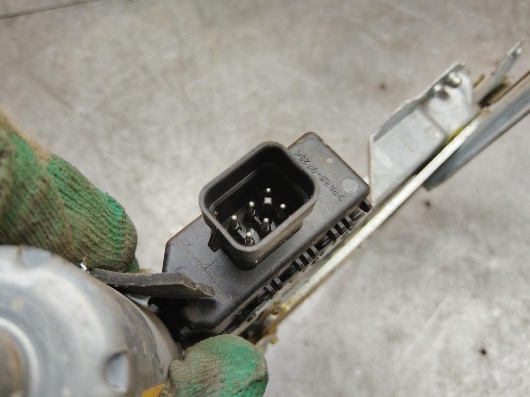 Стеклоподъемник электрический передний правый BDRIT6 Opel Astra - Фото 3