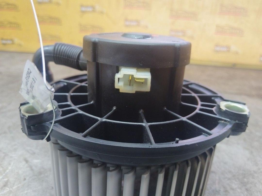 Моторчик печки E182AQ Hyundai Matrix купить в магазине запчастей бу