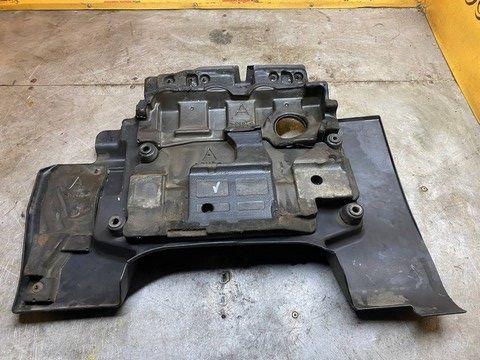 Декоративная крышка двигателя MZM98J Toyota Avensis купить