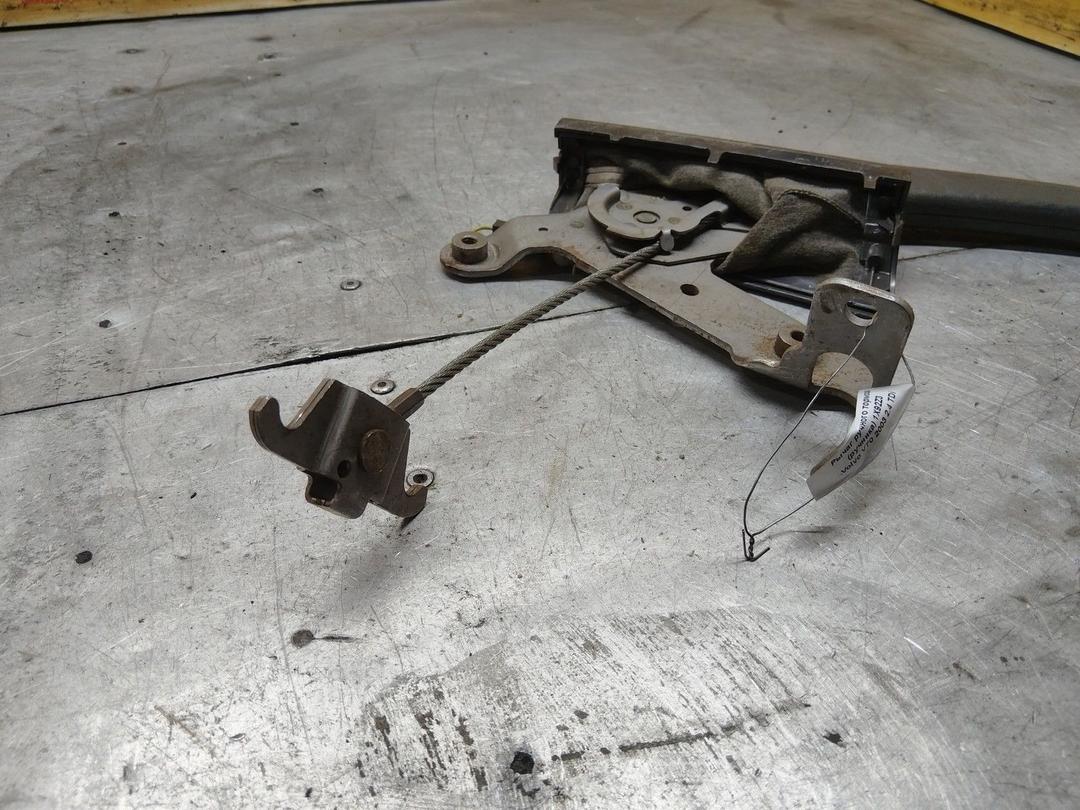 Рычаг ручного тормоза (ручника) 1X92Z3 Volvo V70 купить