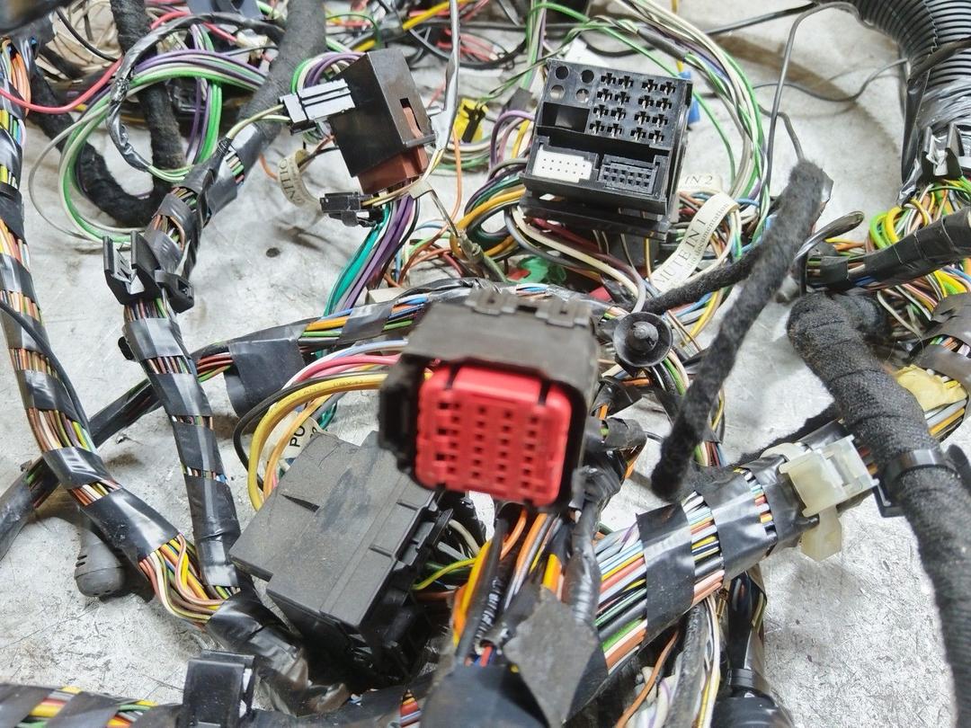 Проводка салона KB11QK Ford C-Max купить в магазине запчастей бу