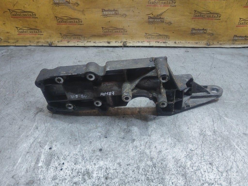 Кронштейн генератора 0URV1Z Volvo S60 - Фото 1