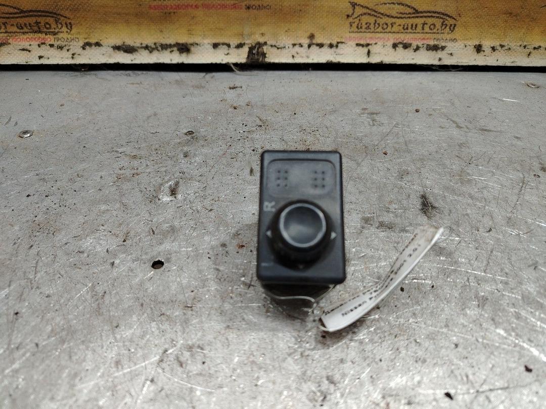 Джойстик регулировки зеркал 7BQHGS Nissan Primera - Фото 1