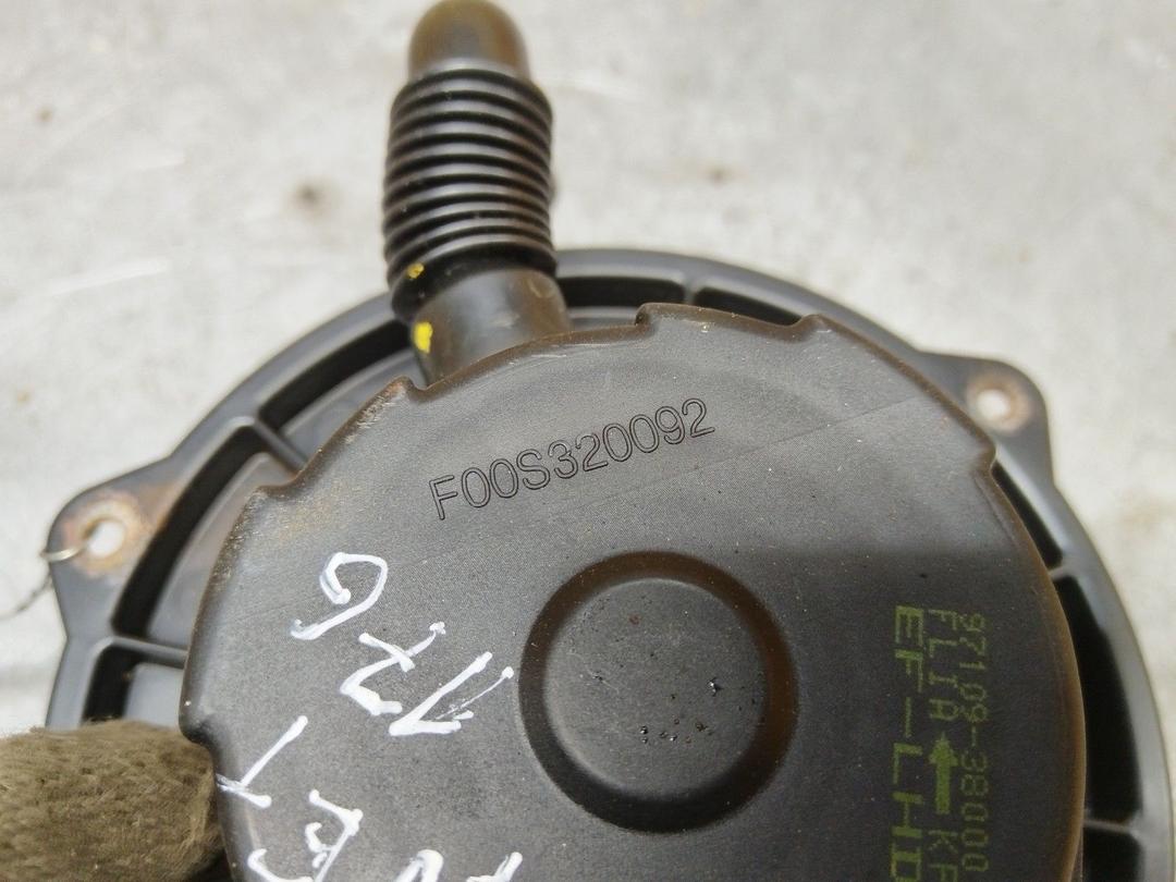 Моторчик печки YTS14W Hyundai Trajet купить на авторазборке