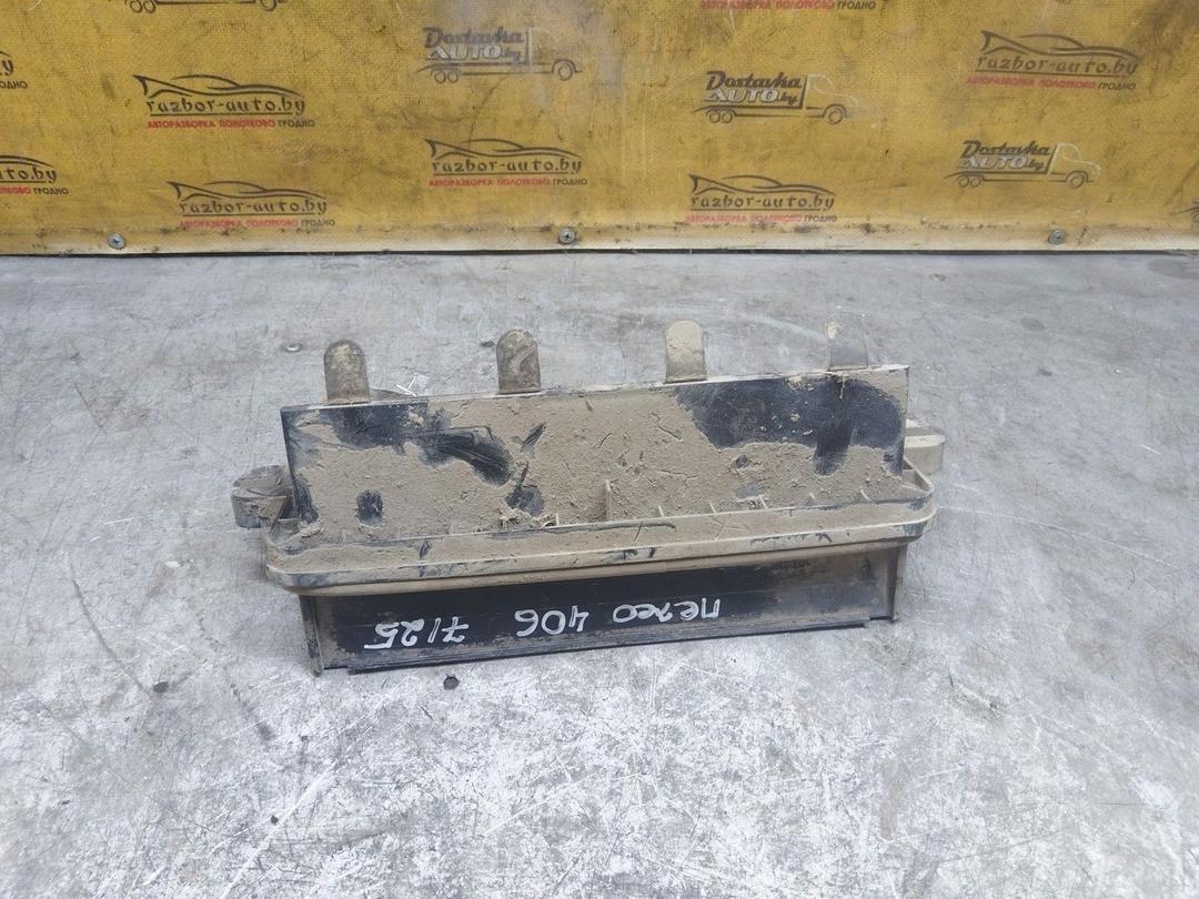 Решетка вентиляции кузова E01OI4 Peugeot 406 - Фото 1