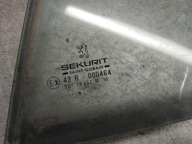 Стекло двери задней левой 7MYKBJ Peugeot 206 купить