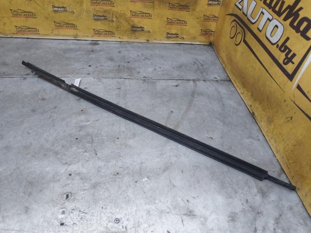 Молдинг стекла двери задней левой наружный 191TAZ Toyota Corolla купить