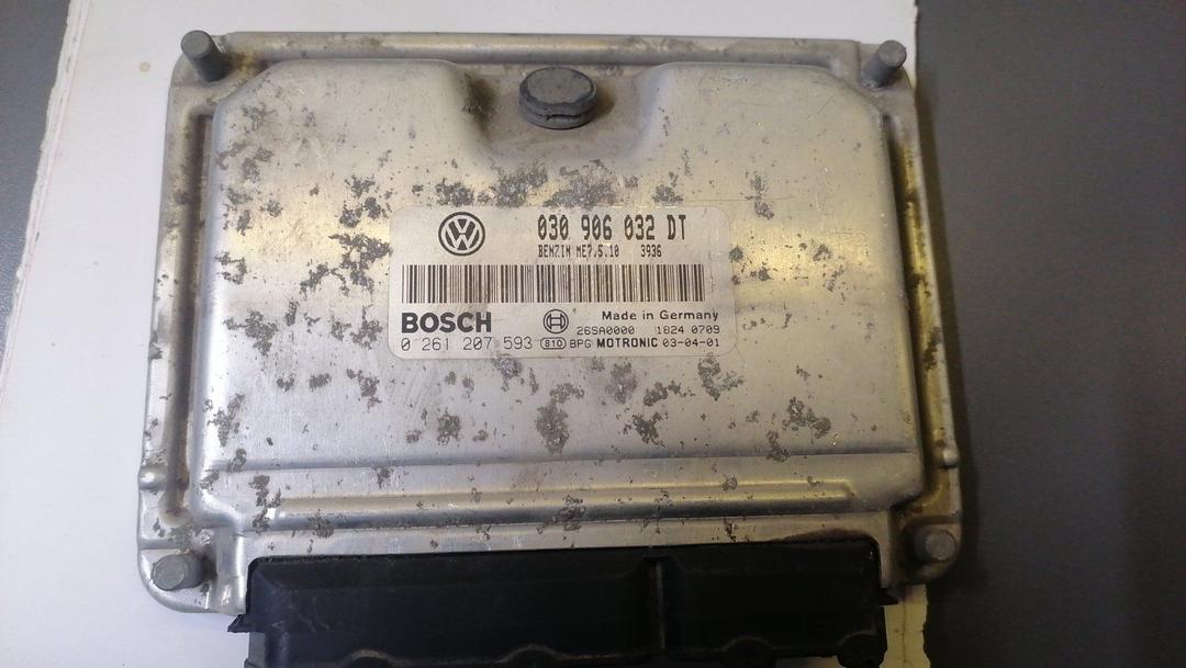 Блок управления двигателем URRXK4 Volkswagen Polo - Фото 3