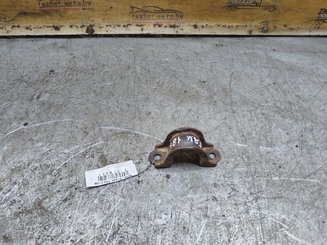 Крепление втулки стабилизатора 2LEZHC Honda FR-V - Фото 1